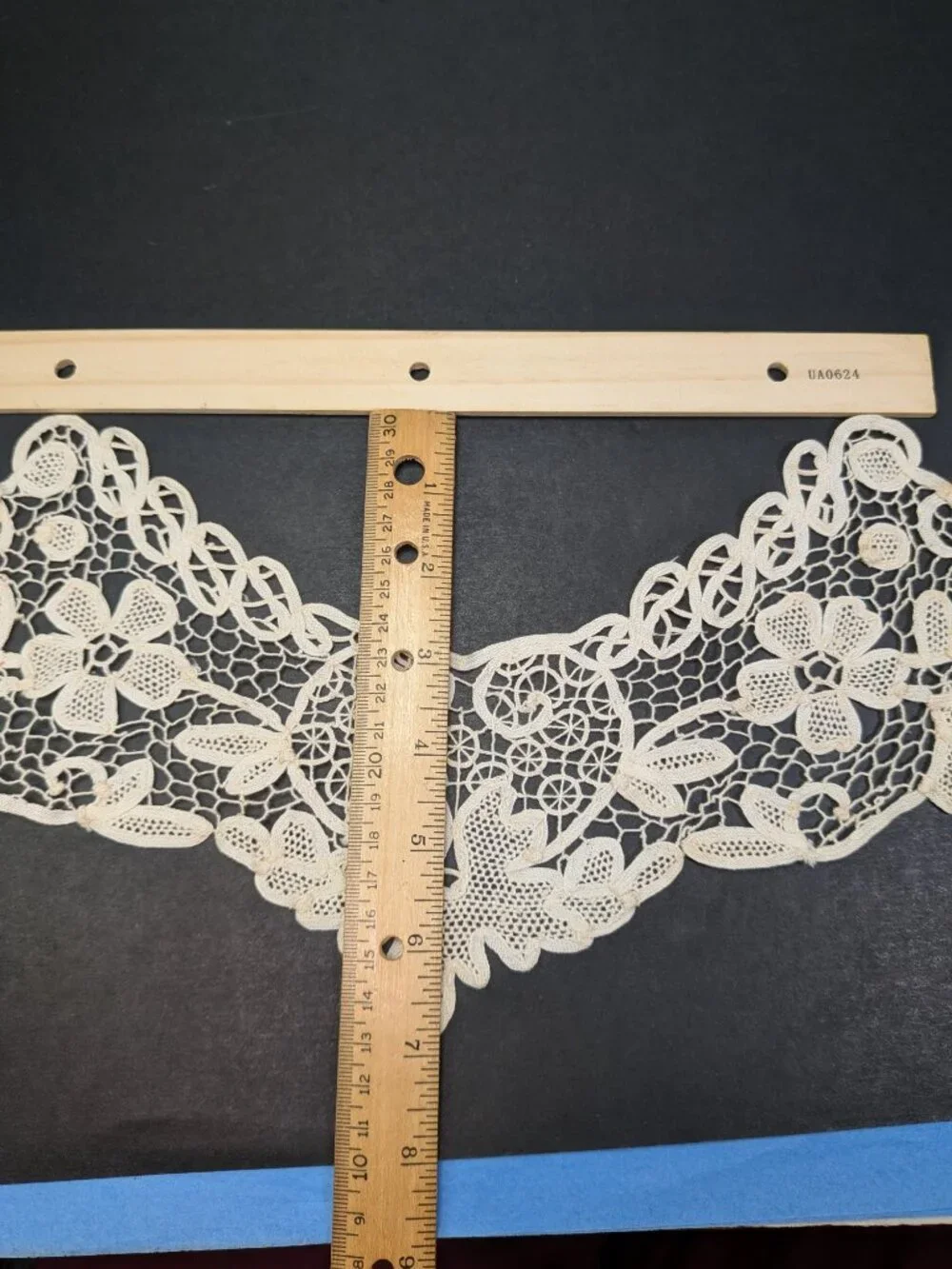 Vintage White Lace Statement Collar 1 Piece Pointed Leaf Motif for Elven Cosplay